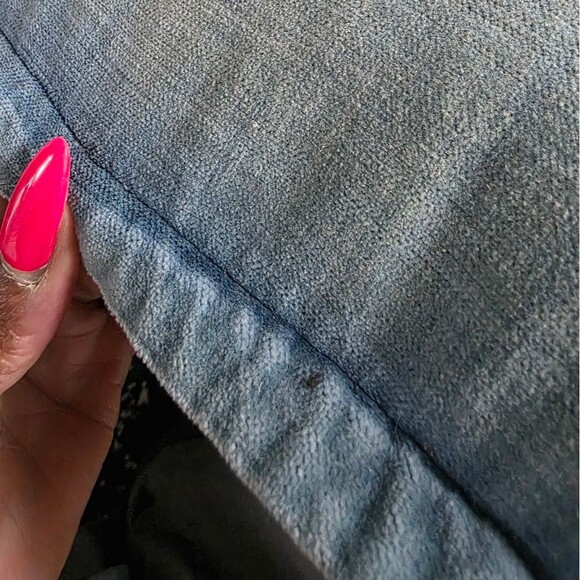 Pottery Barn Soft Washed Denim 20x20 Accent Throw Pillow Cover Worn Look - Picture 10 of 11